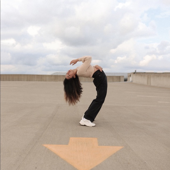 Meet your Posher, Kristie - Picture 6 of 11